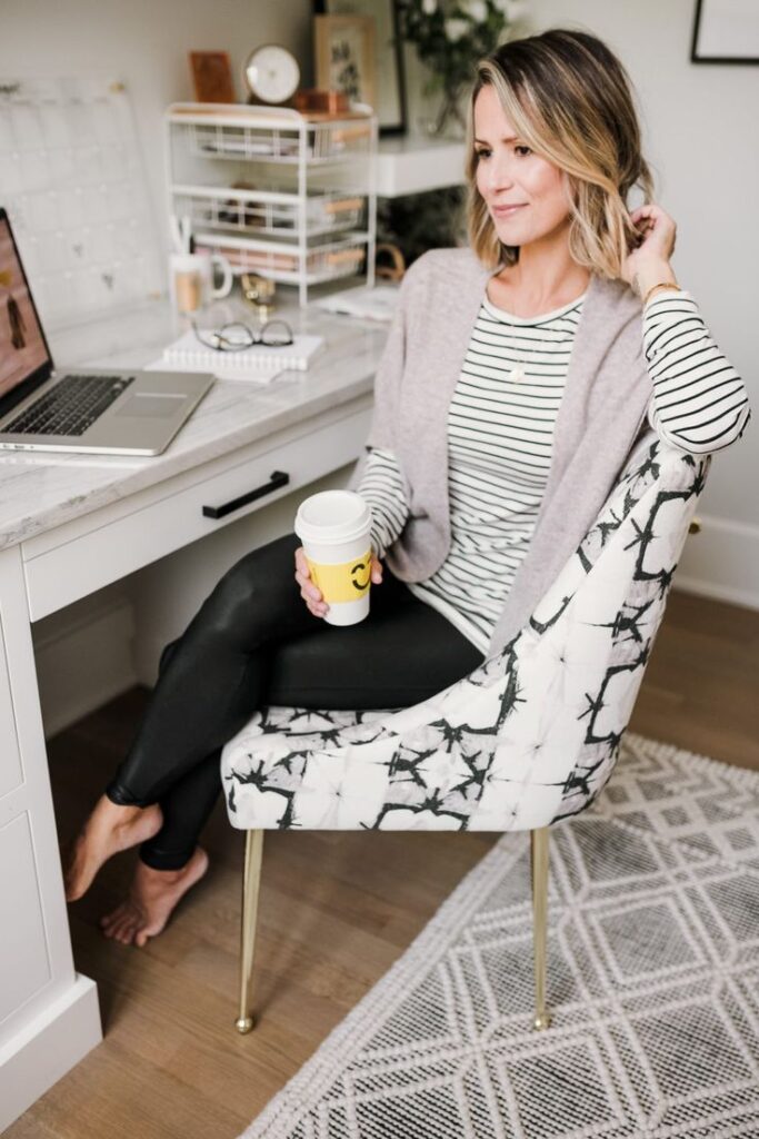 Fashionable Work-from-Home Outfits - Stylish Comfort for Remote Professionals